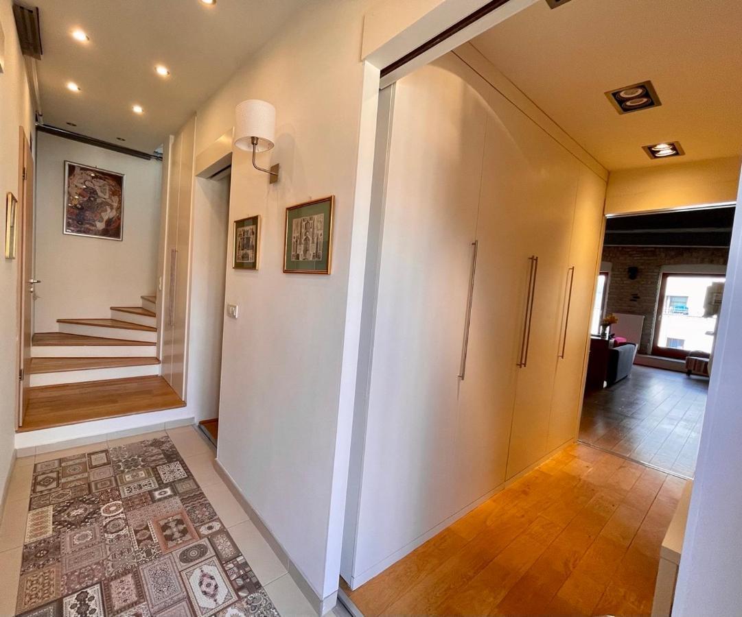 Penthouse W Private Rooftop And Free Parking Budapest Exterior photo