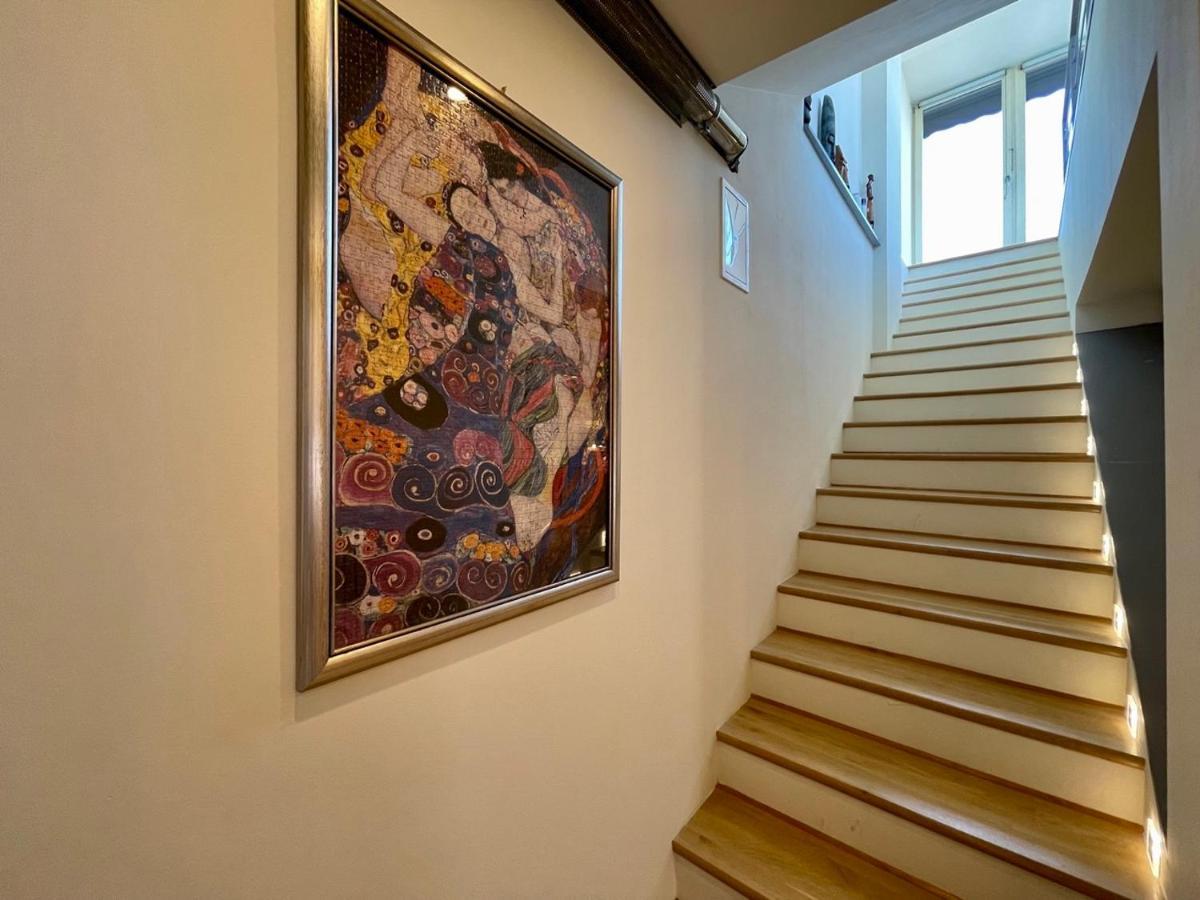 Penthouse W Private Rooftop And Free Parking Budapest Exterior photo